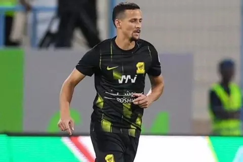 تقارير: اتحاد جدة السعودي يدخل في تسوية لإنهاء عقد لويس فيليبي